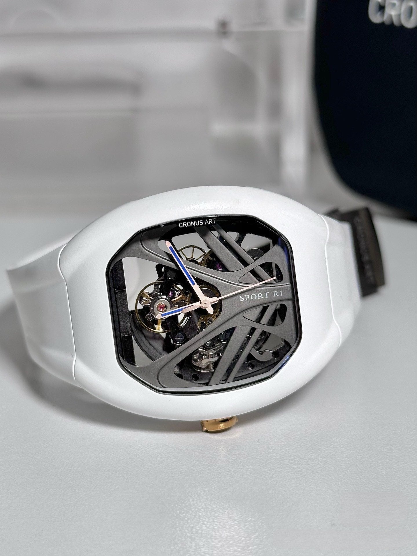 CRONUSART | R1-002W
