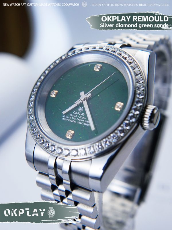 Silver diamond green sands